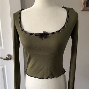 Urban Outfitters Olive Green Long Sleeve Scoop Neck M